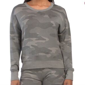 NWT Anthropologie Splendid camo pullover sweatshirt women’s sz L